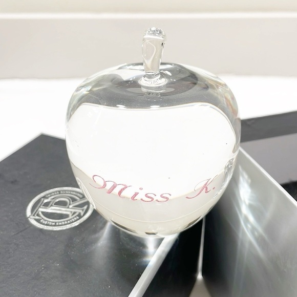 Things Remembered Miss K apple paperweight - Picture 2 of 4